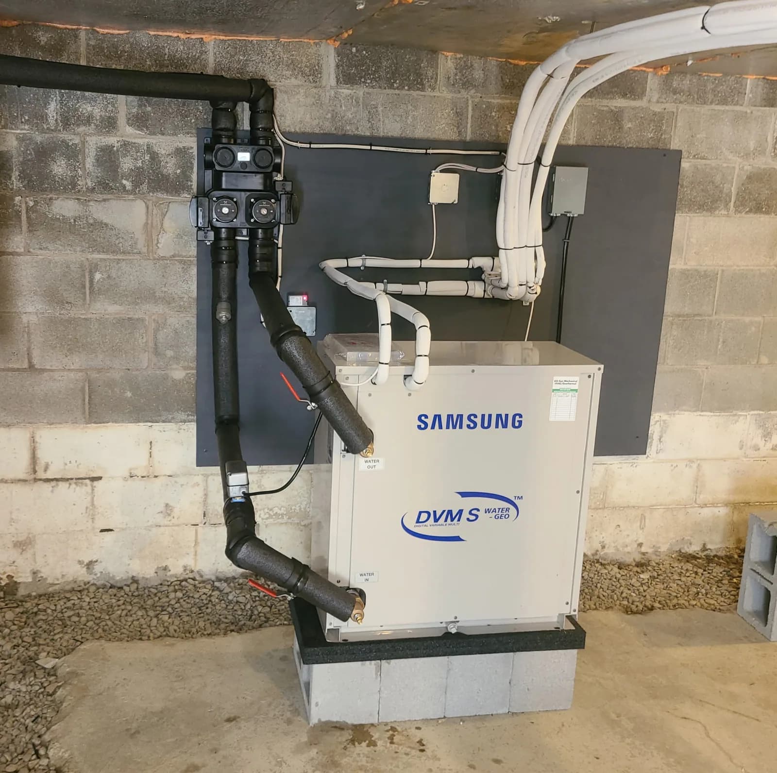 Samsung DVM S Water-GEO geothermal heat pump install with insulated hydronic piping — 4th Gen Mechanical, Monroe County.